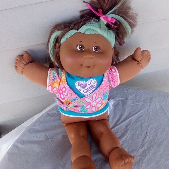 CABBAGE PATCH DOLL - Picture 4 of 5